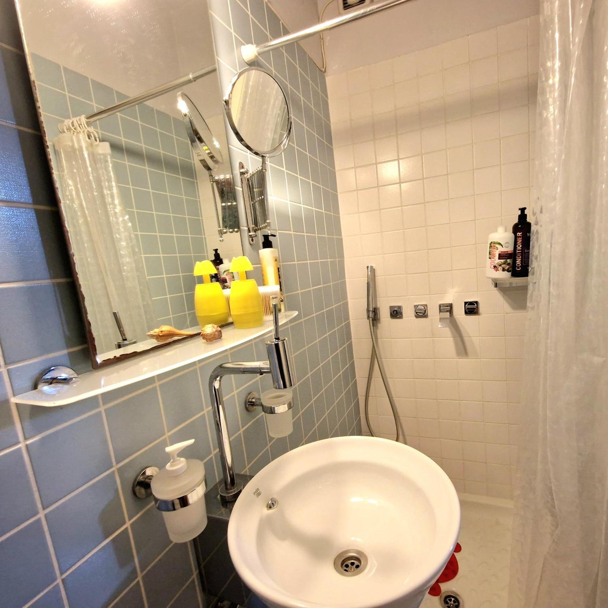View Apartment *